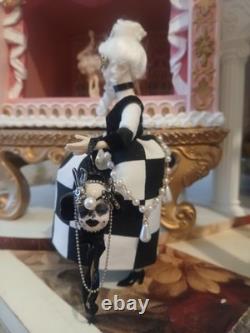 1/12 Porcelin Dolls House Doll