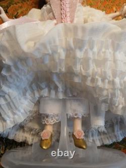 1/12 Porcelin Dolls House Doll