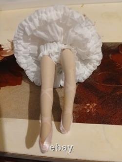 1/12 Porcelin Dolls House Doll
