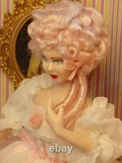 1/12 Porcelin Dolls House Doll