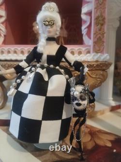 1/12 Porcelin Dolls House Doll