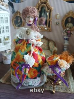 1/12 Porcelin Dolls House Doll