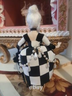 1/12 Porcelin Dolls House Doll