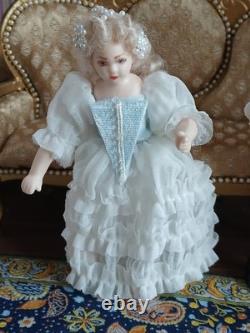 1/12 Porcelin Dolls House Doll? 8cm In Height. I Combine P&P