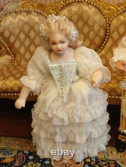 1/12 Porcelin Dolls House Doll? 8cm In Height. I Combine P&P