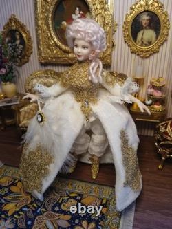 1/12 Porcelin Dolls House Doll. ART. Display? 16cm In Height