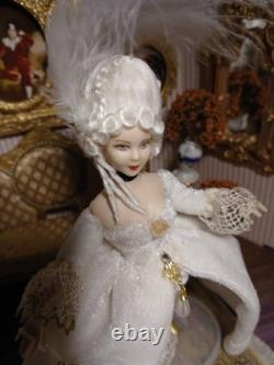 1/12 Porcelin Dolls House Doll. ART. Display? 16cm In Height
