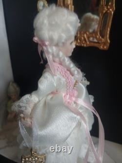 1/12 Porcelin Dolls House Doll. ART. Display? 16cm In Height