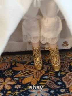 1/12 Porcelin Dolls House Doll. ART. Display? 16cm In Height