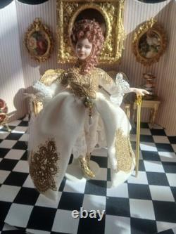 1/12 Porcelin Dolls House Doll. ART. Display? 16cm In Height