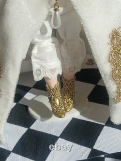 1/12 Porcelin Dolls House Doll. ART. Display? 16cm In Height