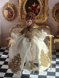 1/12 Porcelin Dolls House Doll. ART. Display? 16cm In Height