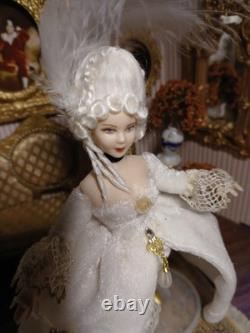 1/12 Porcelin Dolls House Doll. ART. Display? 16cm In Height