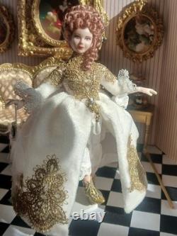 1/12 Porcelin Dolls House Doll. ART. Display? 16cm In Height