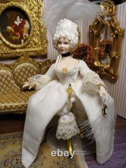 1/12 Porcelin Dolls House Doll. ART. Display? 16cm In Height