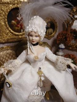1/12 Porcelin Dolls House Doll. ART. Display? 16cm In Height