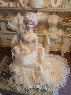 1/12 Porcelin Dolls House Doll. Beautiful