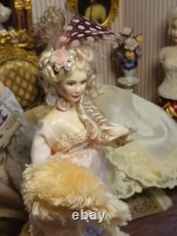 1/12 Porcelin Dolls House Doll! Beautiful