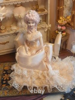 1/12 Porcelin Dolls House Doll. Beautiful
