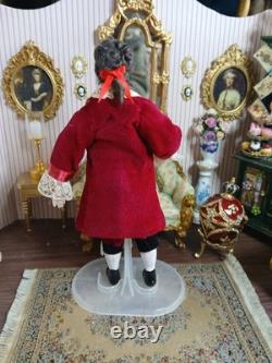 1/12 Porcelin Dolls House Doll. Beautiful. 16cm In Height