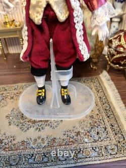 1/12 Porcelin Dolls House Doll. Beautiful. 16cm In Height