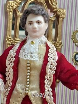 1/12 Porcelin Dolls House Doll. Beautiful. 16cm In Height