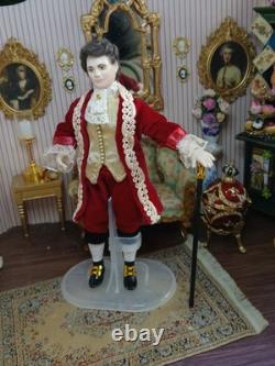 1/12 Porcelin Dolls House Doll. Beautiful. 16cm In Height