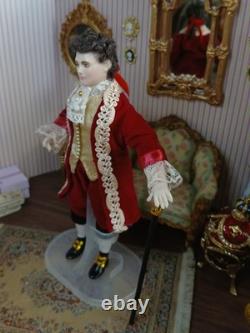 1/12 Porcelin Dolls House Doll. Beautiful. 16cm In Height
