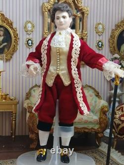 1/12 Porcelin Dolls House Doll. Beautiful. 16cm In Height