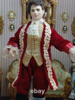 1/12 Porcelin Dolls House Doll. Beautiful. 16cm In Height