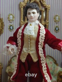 1/12 Porcelin Dolls House Doll. Beautiful. 16cm In Height
