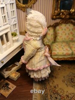 1/12 Porcelin Dolls House Doll Child