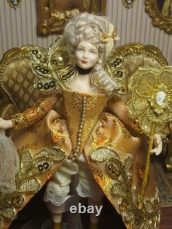 1/12 Porcelin Dolls House Doll! Collar Removable. Beautiful