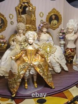 1/12 Porcelin Dolls House Doll! Collar Removable. Beautiful