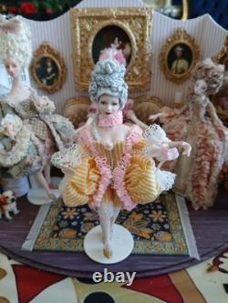 1/12 Porcelin Dolls House Doll. Exquisite