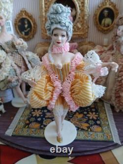 1/12 Porcelin Dolls House Doll. Exquisite