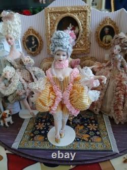 1/12 Porcelin Dolls House Doll. Exquisite