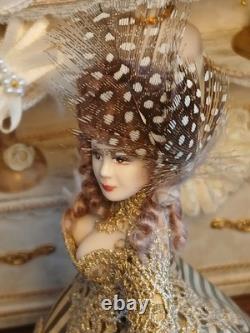 1/12 Porcelin Dolls House Doll. Exquisite. 16cm In Height