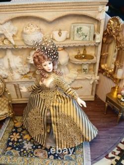 1/12 Porcelin Dolls House Doll. Exquisite. 16cm In Height