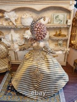 1/12 Porcelin Dolls House Doll. Exquisite. 16cm In Height