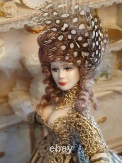 1/12 Porcelin Dolls House Doll. Exquisite. 16cm In Height