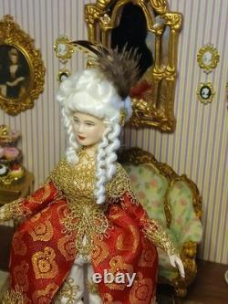 1/12 Porcelin Dolls House Doll. I Combine P&P