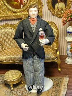 1/12 Porcelin Dolls House Doll. Rare. 15cm In Height 1/12 Porcelin Dolls House Doll. Rare. 15cm In Height