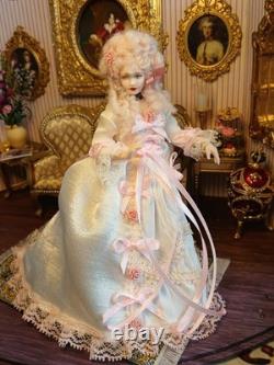 1/12 Porcelin Marie Antoinette Dolls House Doll