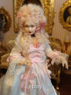 1/12 Porcelin Marie Antoinette Dolls House Doll