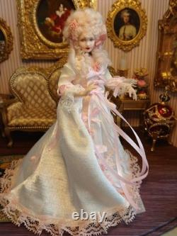 1/12 Porcelin Marie Antoinette Dolls House Doll