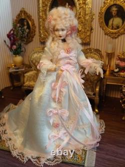 1/12 Porcelin Marie Antoinette Dolls House Doll