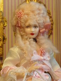 1/12 Porcelin Marie Antoinette Dolls House Doll
