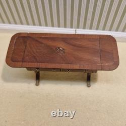 1/12th Scale Dolls House Side Table by Escutcheon miniatures RE28