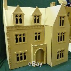 1/12th scale Dollsl House The Draycott Gothic House KIT